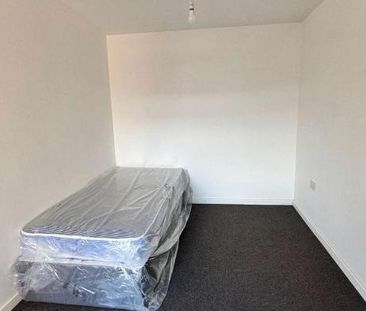 Grosvenor Street, Pendlebury, M27 - Photo 2