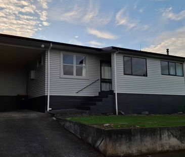 Sunny Patio living area - Photo 3