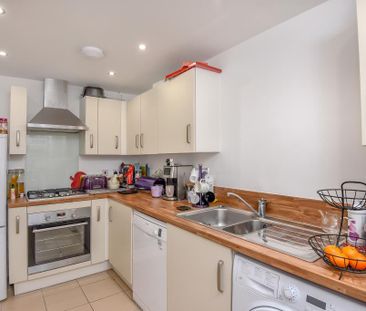 3 bedroom detached house to rent - Photo 5