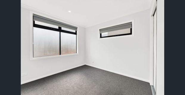 Fresh, Modern & Move-In Ready in Mickleham - Photo 1