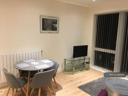 1 bedroom flat to rent - Photo 3