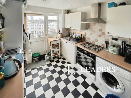 3 bedroom apartment to rent Palmeira Square, Hove, East Sussex, BN3 - Photo 4