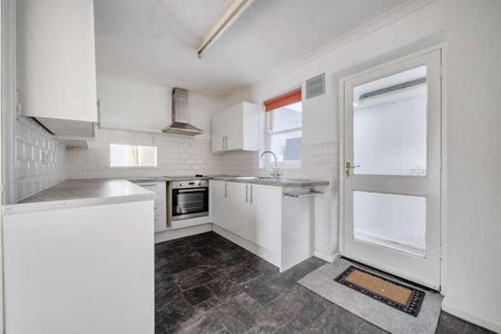 Staverton Road, Reading, RG2 - Photo 2