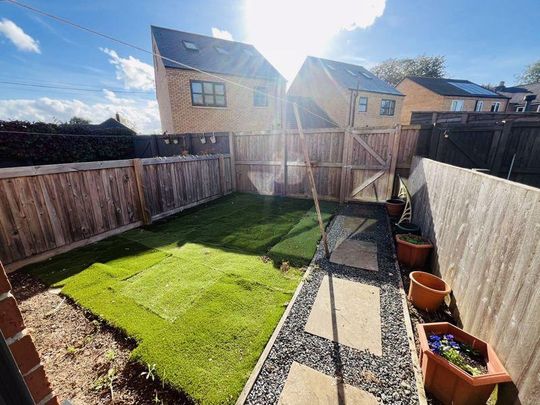 2 bedroom terraced house to rent - Photo 1