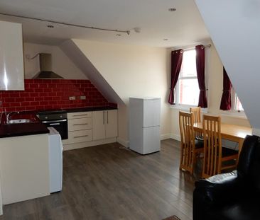 1 bedroom flat to rent - Photo 2