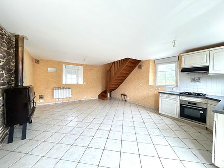 Location Maison 2 pièces 52m² - Photo 3