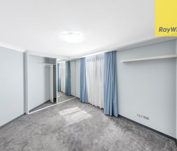 WALK TO PARRAMATTA STATION - Photo 3