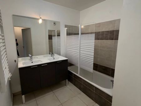 Location Appartement 3 pièces 66 m2 à Miramas - Photo 3