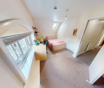 4 bedroom apartment to rent - Photo 5