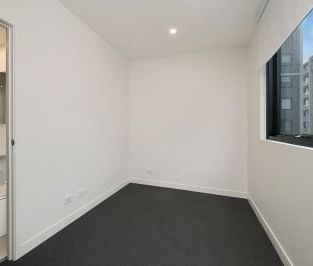 One Bedroom Unit in Arena Building - Photo 3