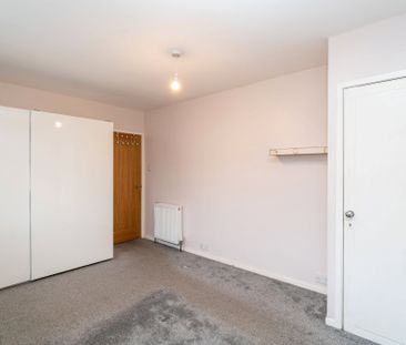 94 Groathill Road North - Photo 2