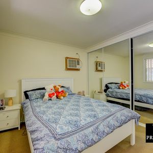 OXLEY VALE - 3 bedroom home - Photo 2