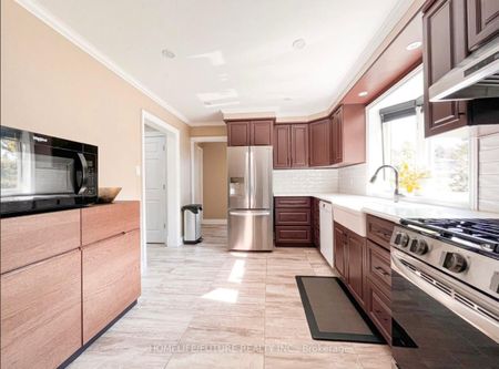 For Lease - 4 Dingley Court, Ajax, Ontario - Photo 4