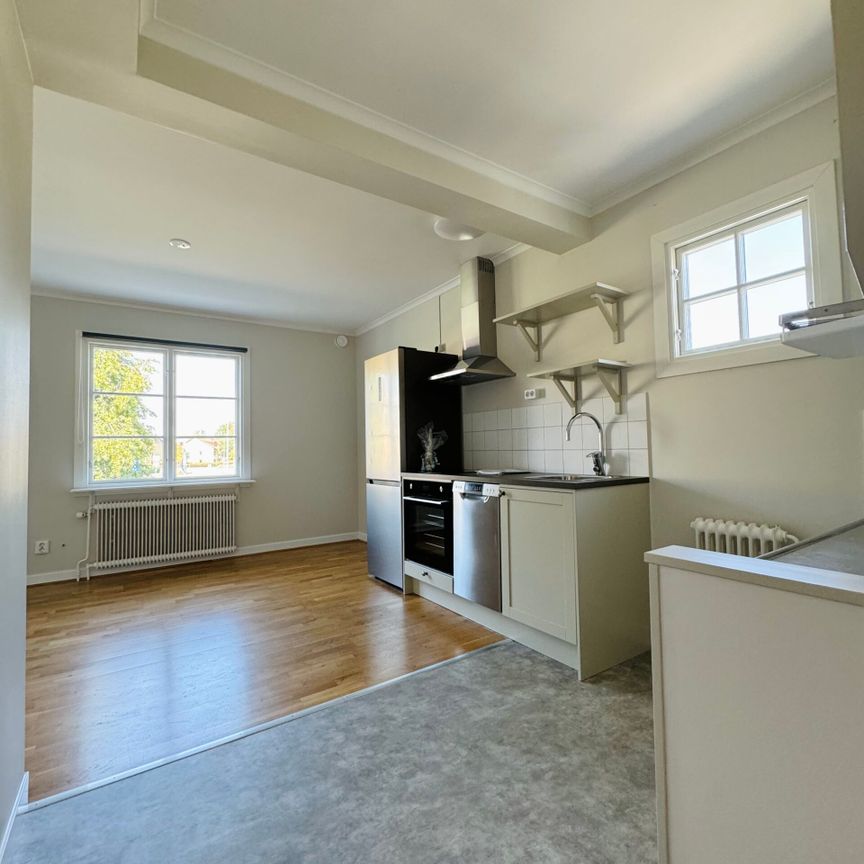 1:a Oxbacksgatan 1A, Skara - Photo 1