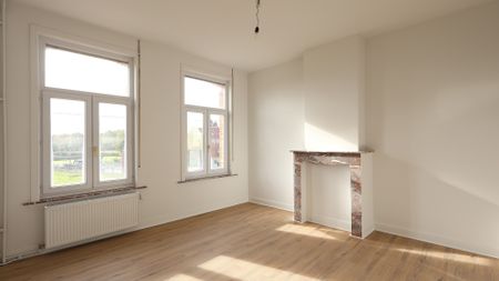 Karaktervol, gerenoveerd herenhuis met loods en weide te huur in Gits - Photo 4