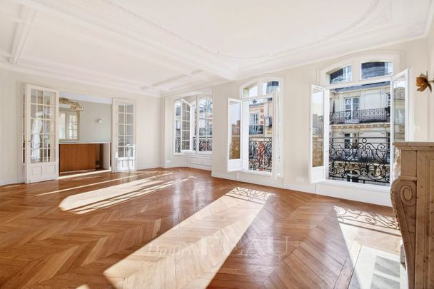 Tout savoir sur cet appartement dans le quartier Pasteur Montparnasse, à Paris 15ème - Photo 1