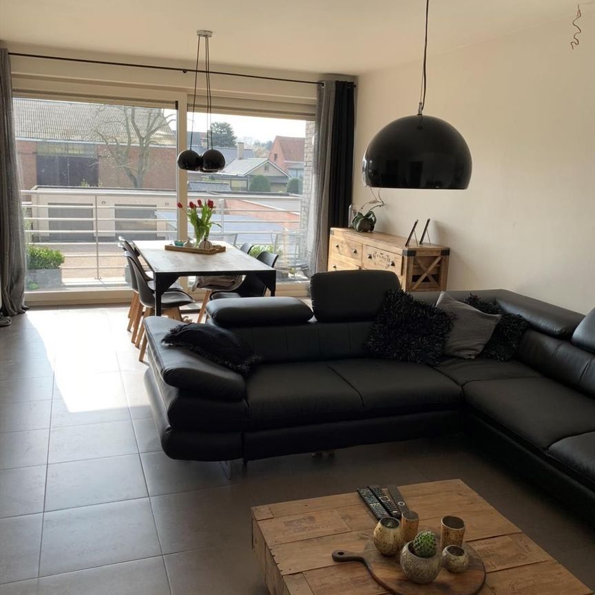 Modern en centraal gelegen appartement te Zulte. - Photo 1