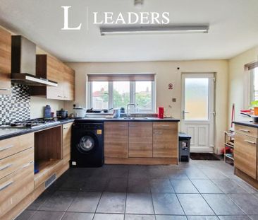1 bedroom in a house share to rent - Photo 5