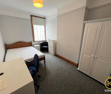 5 bedroom terraced house to rent - Photo 4