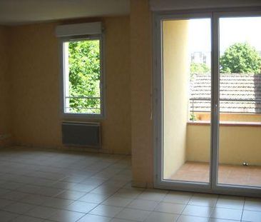 Location - Appartement - 3 pièces - 66.10 m² - montauban - Photo 2