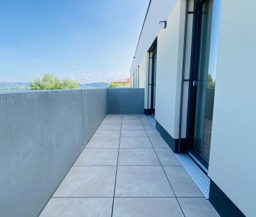 Moderne Drei-Zimmer-Wohnung mit Balkon und fantastischen Fernblick - Foto 2
