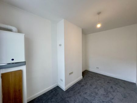 Victoria Road, Padiham, Burnley - Photo 2