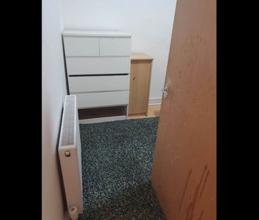 Room in a Shared House, Ilford, IG1 - Photo 6