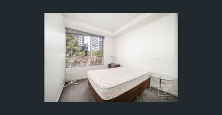 Fully Furnished, 1 bedroom apartment in the heart of CBD - Photo 2
