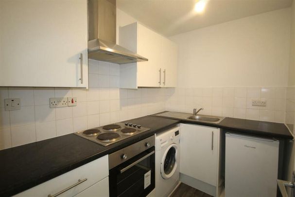 1 bedroom property to rent - Photo 1