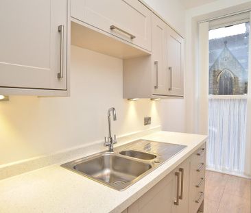 2 bedroom apartment to rent - Photo 3