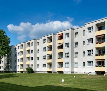 Demnächst frei! 3-Zimmer-Wohnung in Monheim am Rhein Baumberg - Photo 1