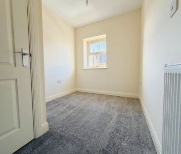 75 Mendip Avenue, - Photo 4