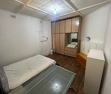 7-bedroom shared house, Charles Street - Photo 2