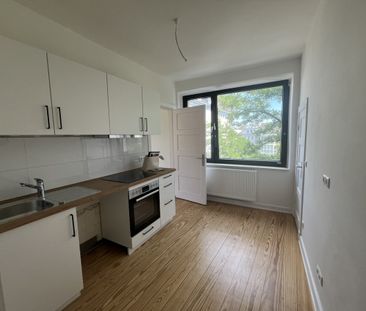 2 - Zimmer-Wohnung in Hamburg-Ottensen (Bergiusstraße 1) - Photo 2