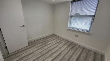 George Lane, London - Photo 2