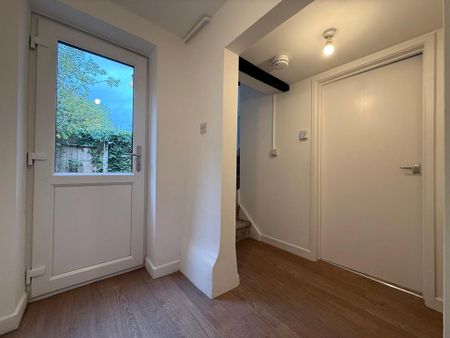 1 bedroom detached house to rent - Photo 3