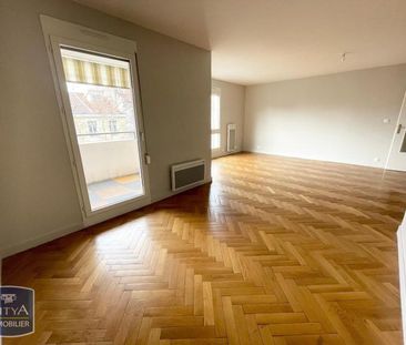 Location Appartement 3 pièces 82m² VILLEURBANNE 69100 - Photo 3