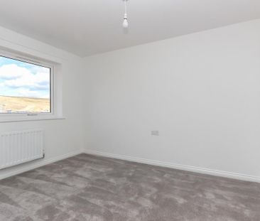 4 bedroom detached house to rent - Photo 4