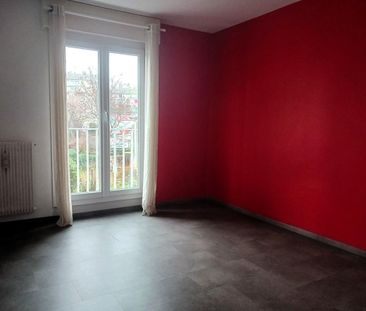 Location Appartement 2 pièces 34m² LONS LE SAUNIER 39000 - Photo 2