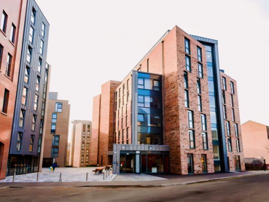 Silver En Suite - Photo 1