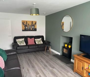 2 Donegall Grove, Whitehead, BT38 9AA - Photo 2