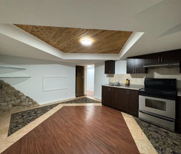For Lease - 128 Sweetwood Circle, Brampton, Ontario - Photo 2