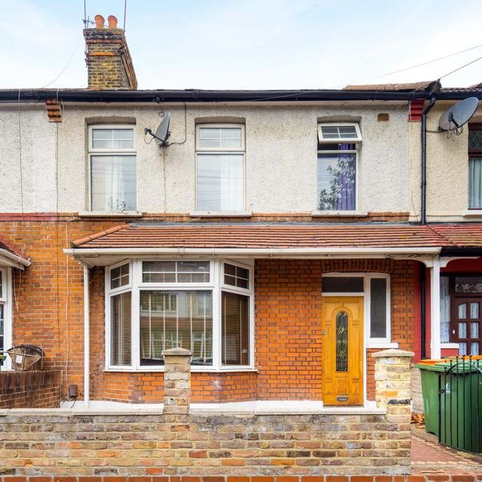 3 bedroom terraced house to rent - Photo 1