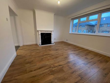 3 bedroom semi-detached house to rent - Photo 3