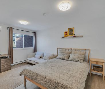 For Lease - 242 Milestone Crescent Unit# 115, Aurora, Ontario - Photo 3