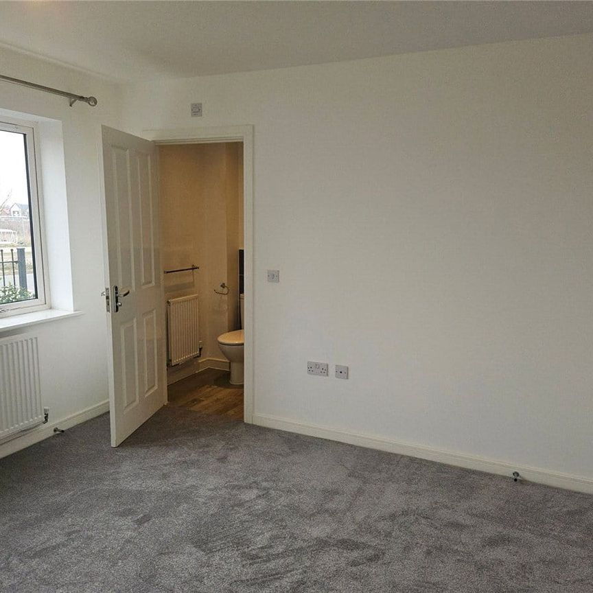 A modern ground floor two bedroom apartment in this convenient location. - Photo 1