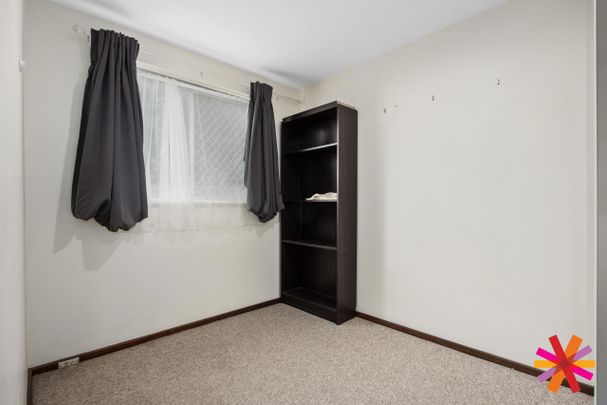GROUND FLOOR UNIT IN GREAT LOCATION - Photo 1
