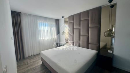 Penthouse 2 camere,modern cu terasa panoramica ,Zona Aradului - Photo 3