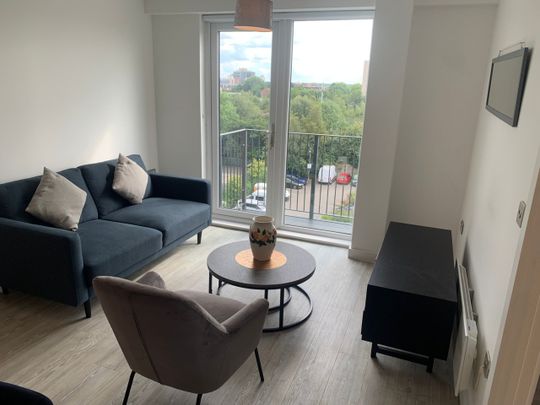 2 Bed Flat, Craven St, M5 - Photo 1