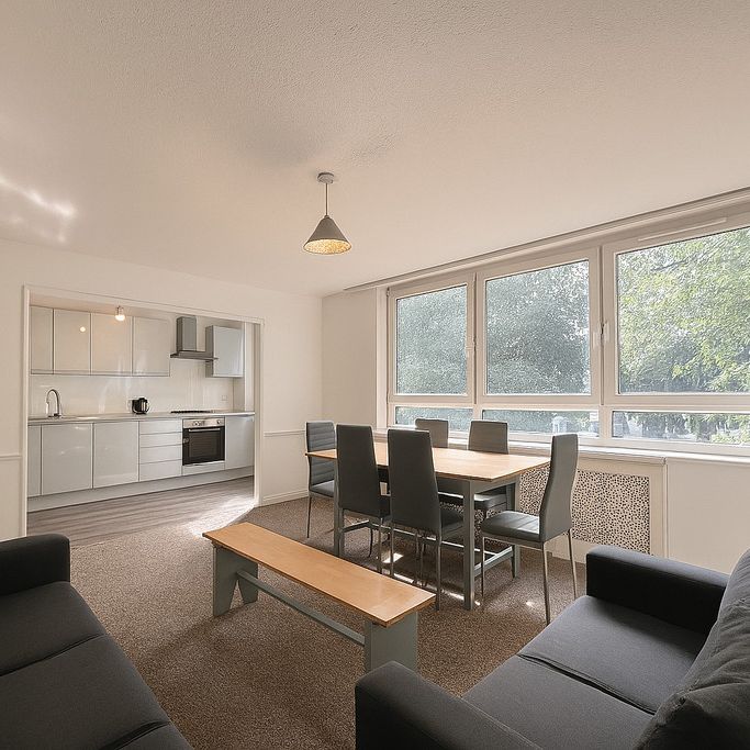 5 Bedroom Flat, 180 Battersea Bridge Road, London - Photo 1